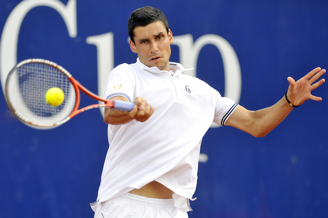 Victor Hanescu, primul pas in apararea titlului